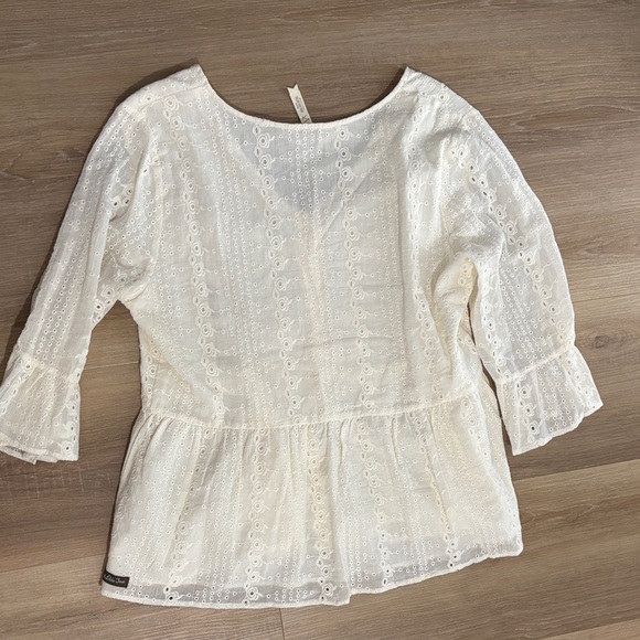 Matilda Jane Large Cream Button-Down Blouse - Picture 2 of 2